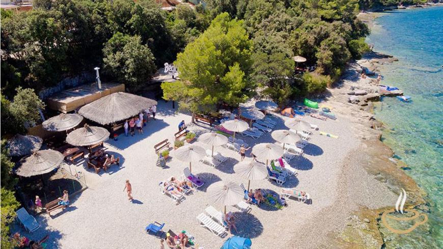 Beach House Ive With Jacuzzi, Pool, Playground And Bbq In An Olive Grove With A Beach, Pomer - Istria ภายนอก รูปภาพ