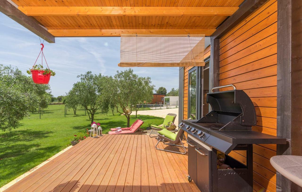Beach House Ive With Jacuzzi, Pool, Playground And Bbq In An Olive Grove With A Beach, Pomer - Istria ภายนอก รูปภาพ